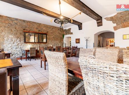 Prodej - restaurace, 1 302 m²