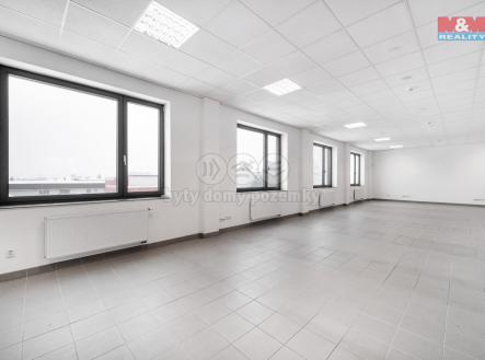 Pronájem - skladovací prostor, 363 m²