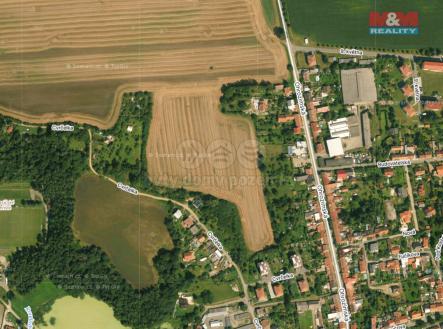 Prodej pozemku pro bydlení, 3 999 m²