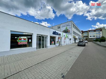 Pronájem - kanceláře, 196 m²