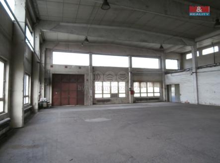 Pronájem - skladovací prostor, 1 600 m²