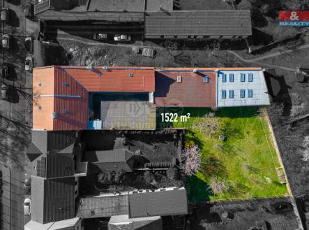 Pronájem - dům/vila, 416 m²