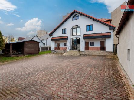 Prodej - dům/vila, 530 m²