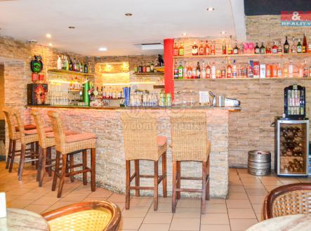 Prodej - restaurace, 90 m²