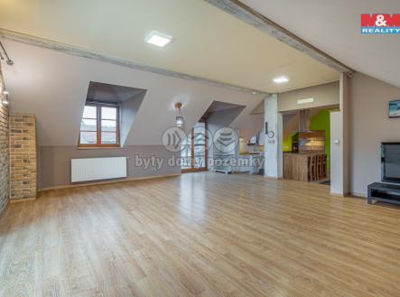 Prodej - dům/vila, 390 m²