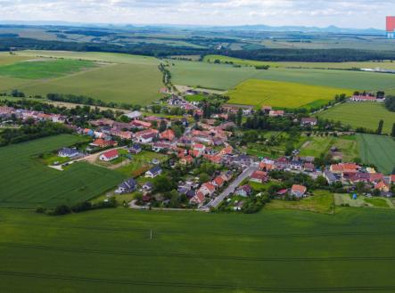 Prodej - pozemek, zemědělská půda, 27 000 m²