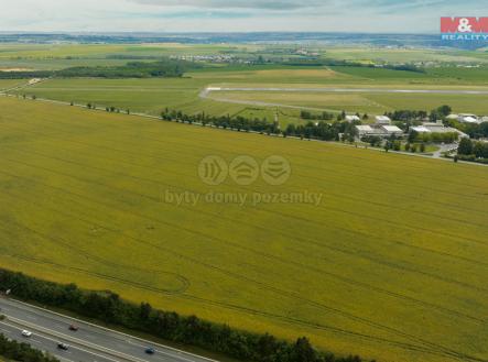 Prodej - pozemek pro komerční výstavbu, 8 960 m²