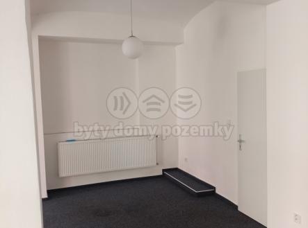 Pronájem - obchodní prostor, 50 m²