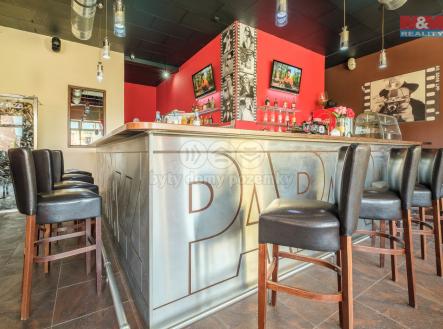 Prodej - restaurace, 1 730 m²