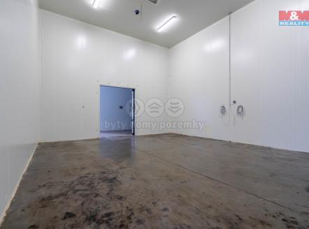 Pronájem - skladovací prostor, 38 m²