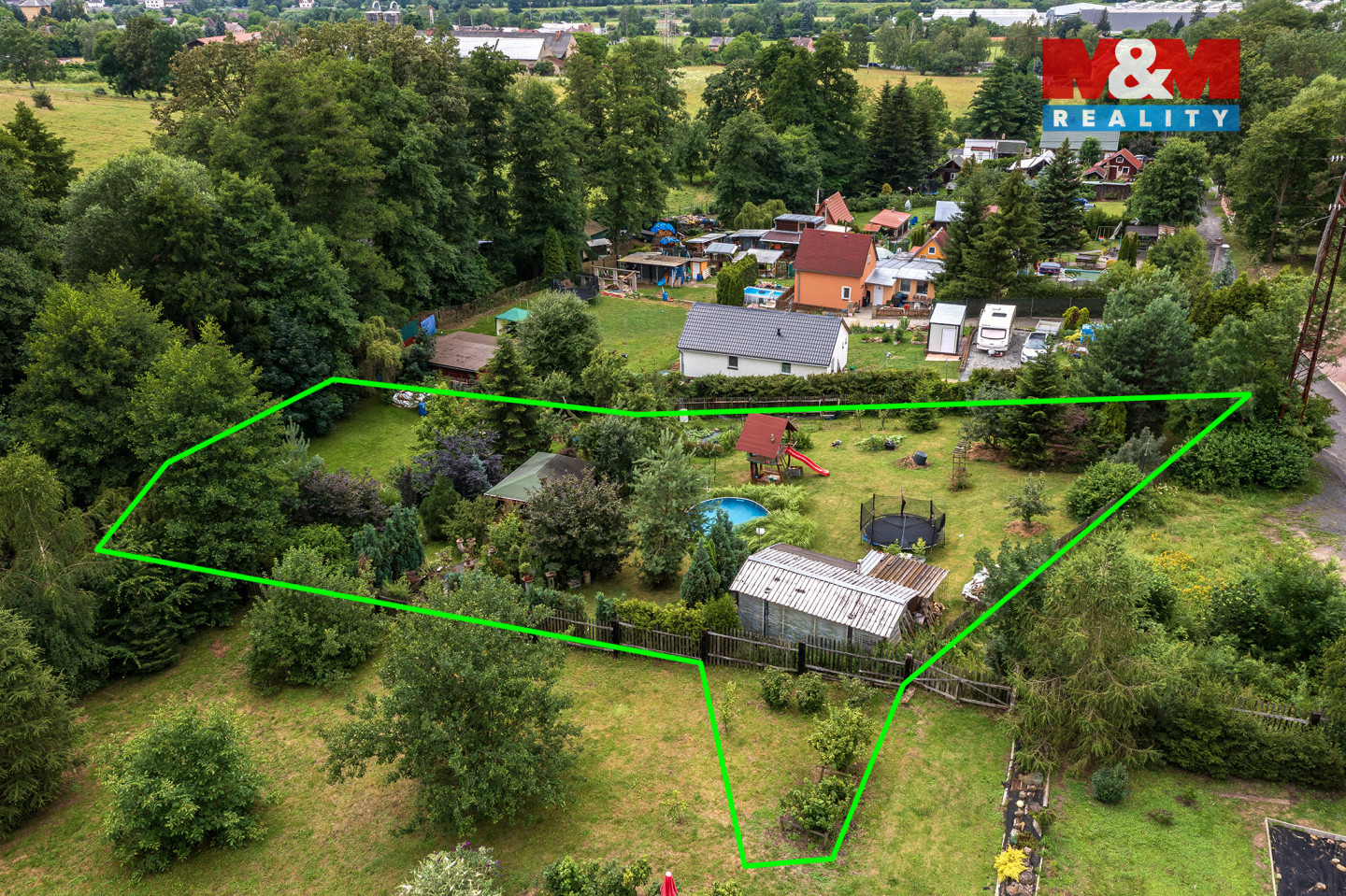 Pohled na pozemek