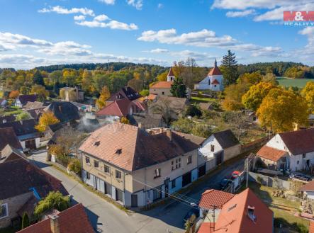 Prodej - dům/vila, 390 m²