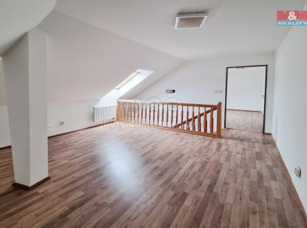 Pronájem bytu, 3+1, 79 m²