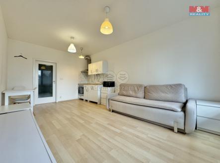 Pronájem bytu, 1+kk, 32 m²