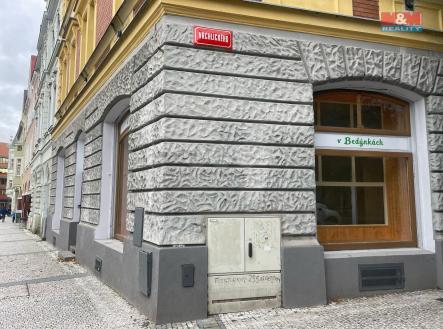 Pronájem - obchodní prostor, 127 m²
