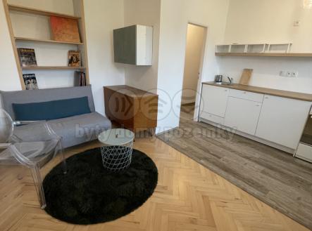 Pronájem bytu, 2+kk, 43 m²