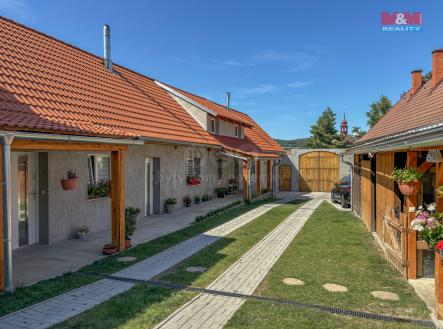 Prodej - dům/vila, 320 m²