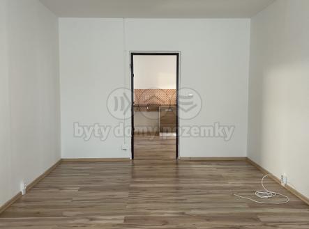 Pronájem bytu, 2+kk, 42 m²