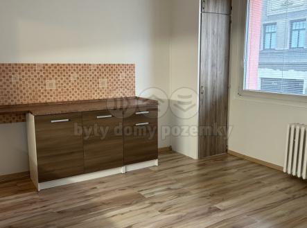 Pronájem bytu, 2+kk, 42 m²