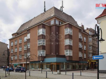 Pronájem - obchodní prostor, 262 m²