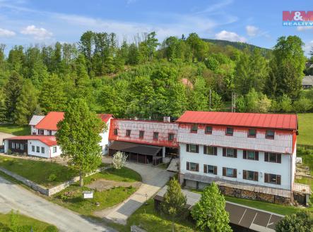 Prodej - hotel, 2 400 m²