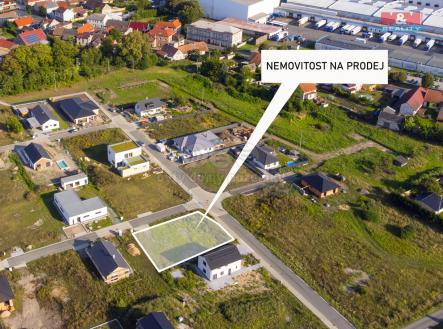 Prodej - pozemek pro bydlení, 743 m²