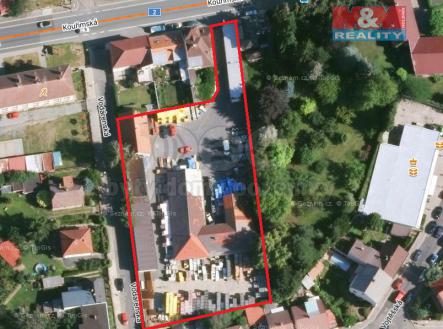 Pronájem - obchodní prostor, 700 m²