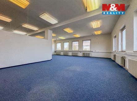 Pronájem kanceláře, 311 m²