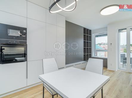 Pronájem bytu, 1+kk, 33 m²