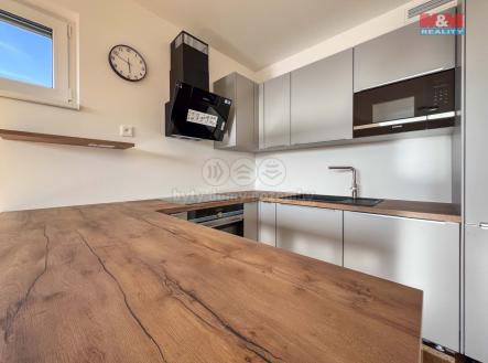 Pronájem bytu, 3+kk, 73 m²