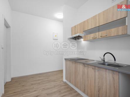 Pronájem - obchodní prostor, 47 m²