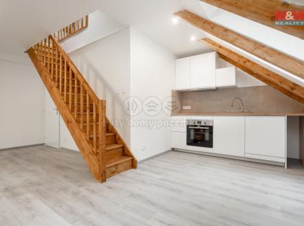 Pronájem bytu, 3+kk, 65 m²