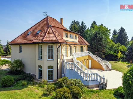 Prodej - dům/vila, 395 m²