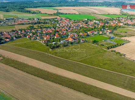 Prodej - pozemek pro bydlení, 10 300 m²