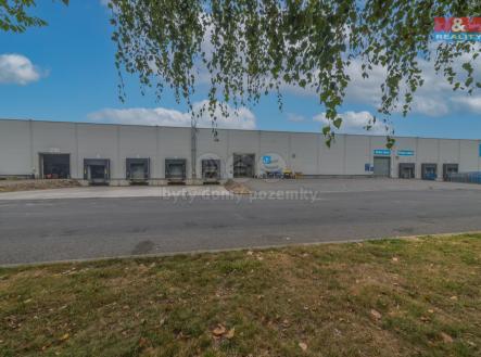 Pronájem skladovací prostor, 2 348 m²