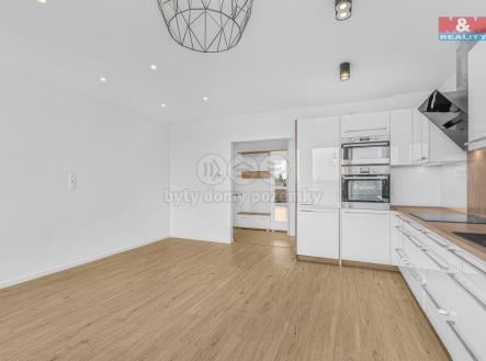 Pronájem bytu, 3+kk, 78 m²