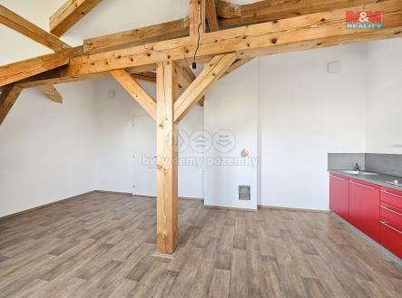 Pronájem bytu, 1+kk, 39 m²