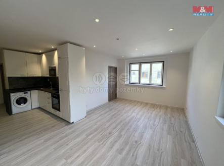 Pronájem bytu, 2+kk, 42 m²