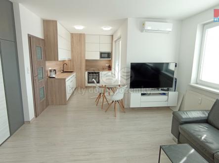 Pronájem bytu, 1+kk, 34 m²