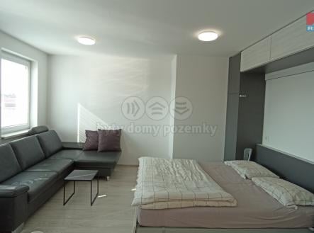 Pronájem bytu, 1+kk, 34 m²