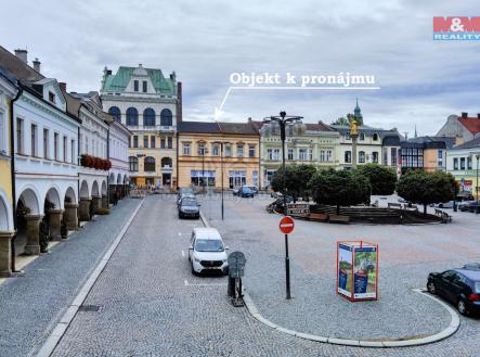 Pronájem - obchodní prostor, 528 m²