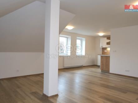 Pronájem bytu, 1+kk, 42 m²