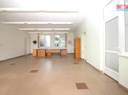 Prodej - obchodní prostor, 290 m²