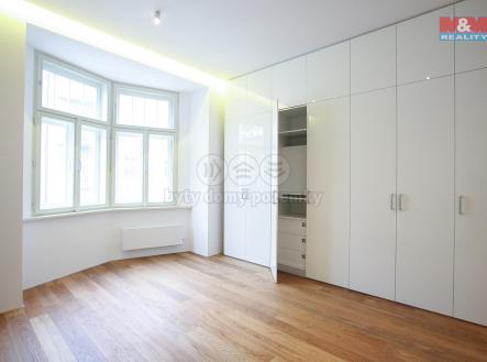 Pronájem bytu, 3+kk, 135 m²