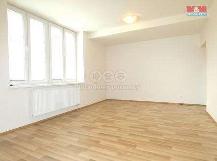 Pronájem bytu, 1+kk, 32 m²