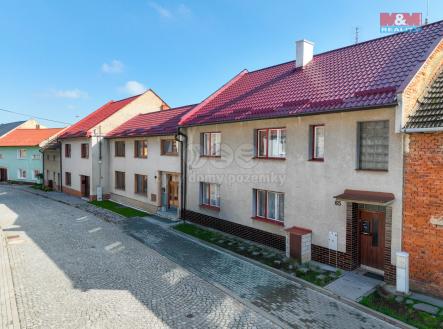 Prodej - dům/vila, 180 m²