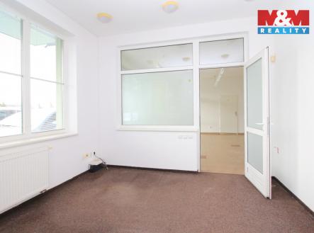 Prodej kanceláře, 290 m²