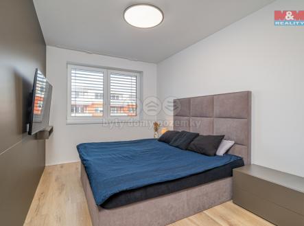 Pronájem bytu, 3+kk, 86 m²