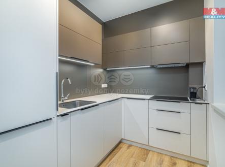 Pronájem bytu, 3+kk, 86 m²