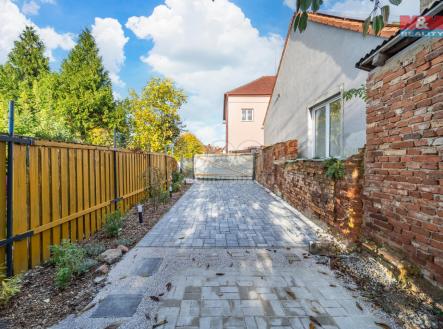 Prodej - pozemek pro bydlení, 85 m²